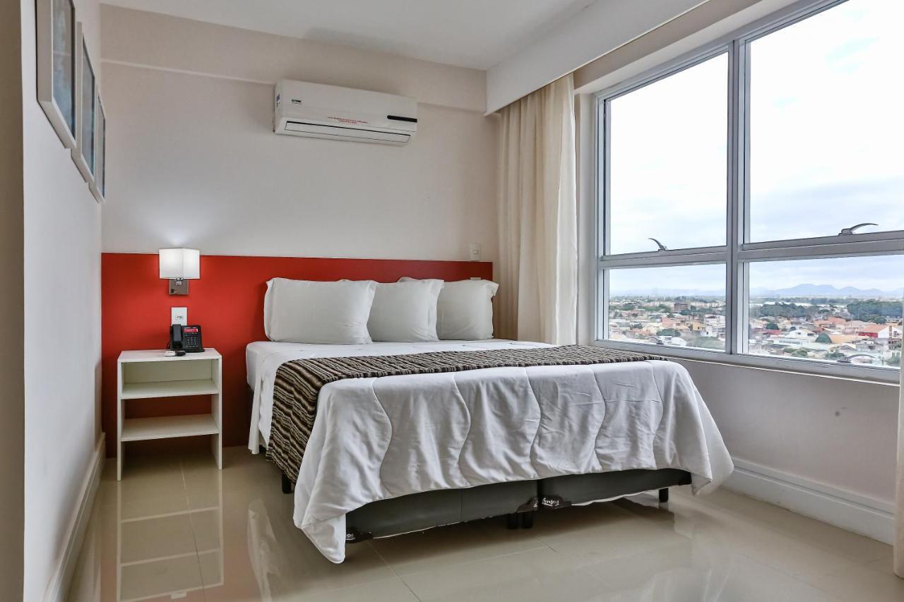 Ramada Hotel & Suites Campos Pelinca Кампус-дус-Гойтаказіс Екстер'єр фото